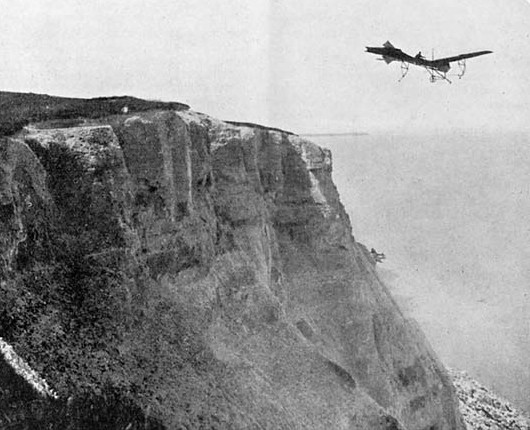 Hubert Latham takes off from Sangatte