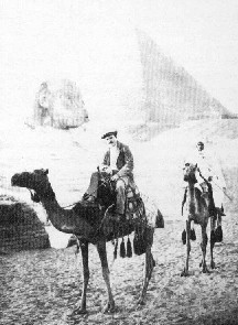 Vedrines sees the pyramids